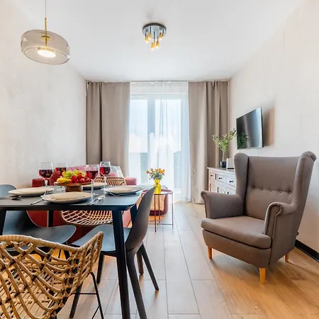 Apartamentysnu, Przy Bulwarach 40 * 拉多姆